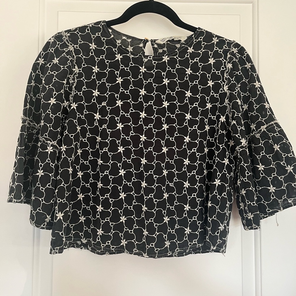 Black and White Eyelet Embroidered Women's Cropped Blouse